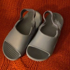 Toddler Zara flip flops